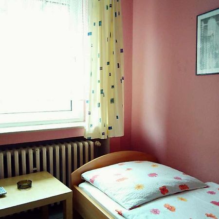 Hotel Yans Ομπερχάουζεν Δωμάτιο φωτογραφία