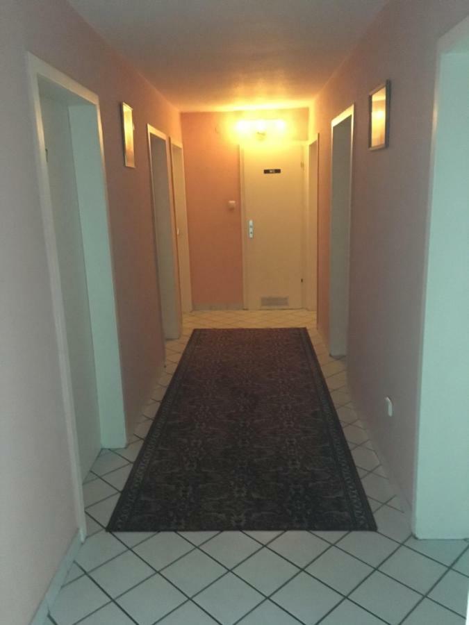 Hotel Yans Ομπερχάουζεν Εξωτερικό φωτογραφία