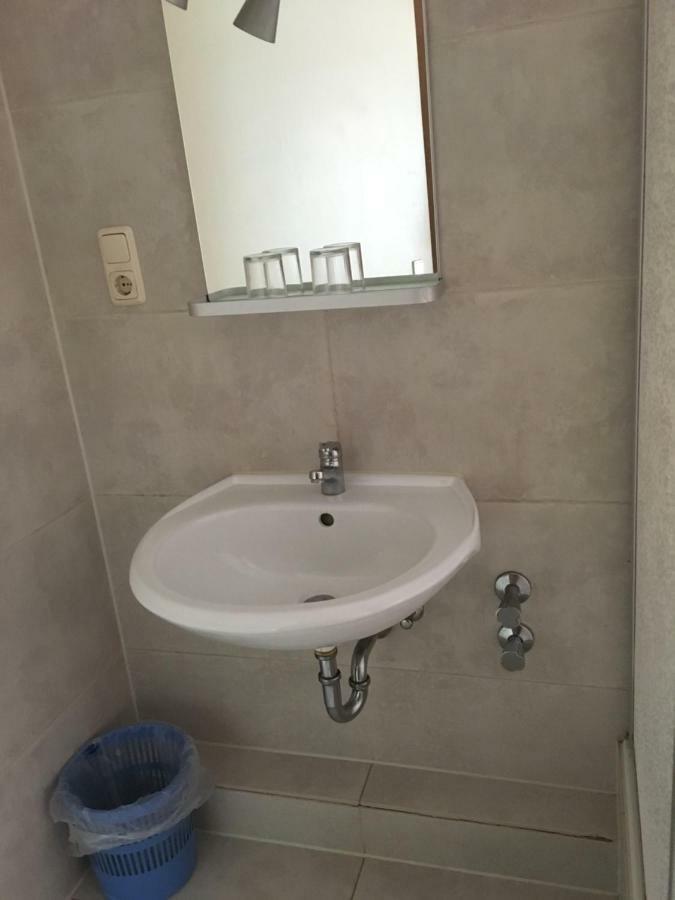 Hotel Yans Ομπερχάουζεν Εξωτερικό φωτογραφία
